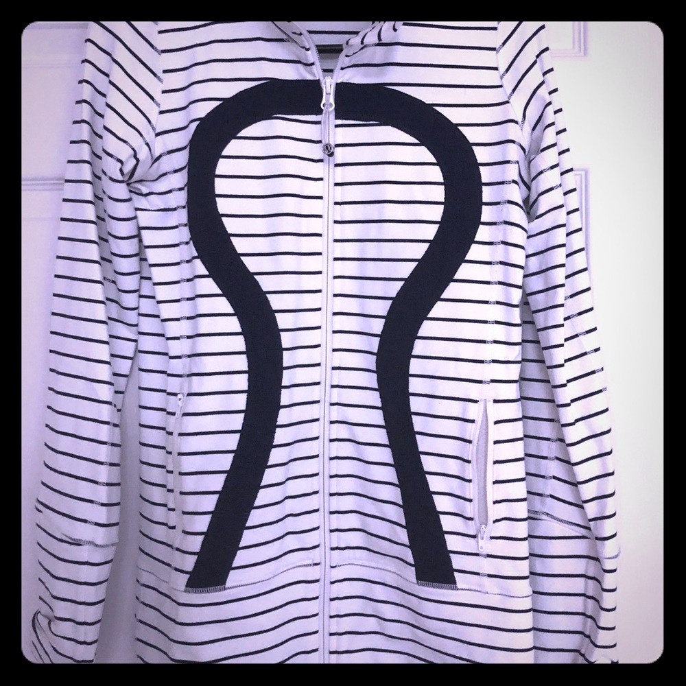 Lululemon Zip Sweater in Navy Stripes (Size 6).